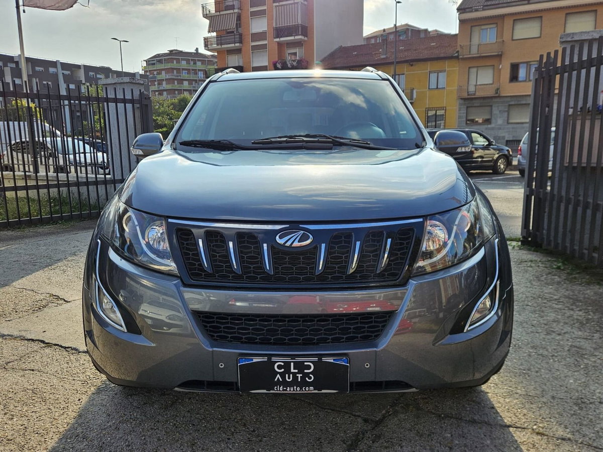 Mahindra XUV500 XUV500 2.2 16V AWD W8 (2)
