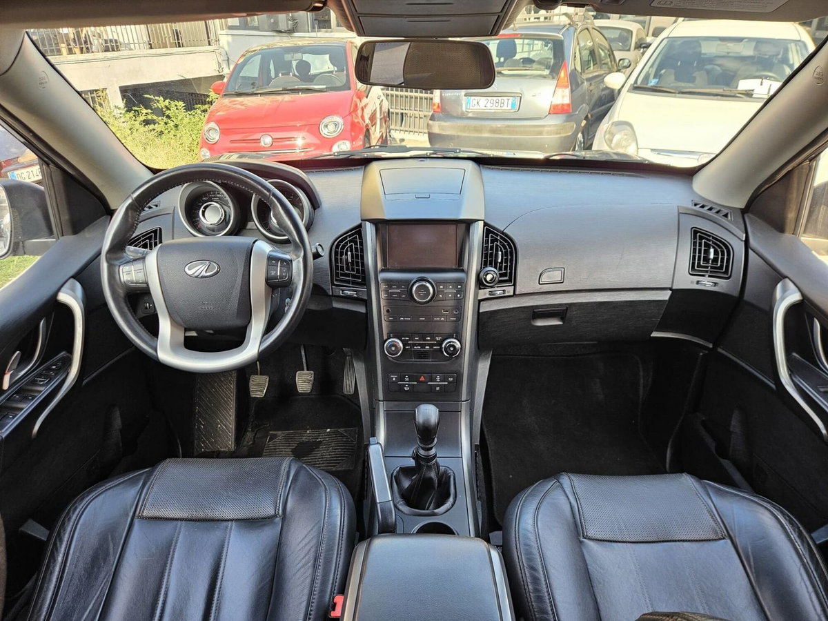 Mahindra XUV500 XUV500 2.2 16V AWD W8 (9)