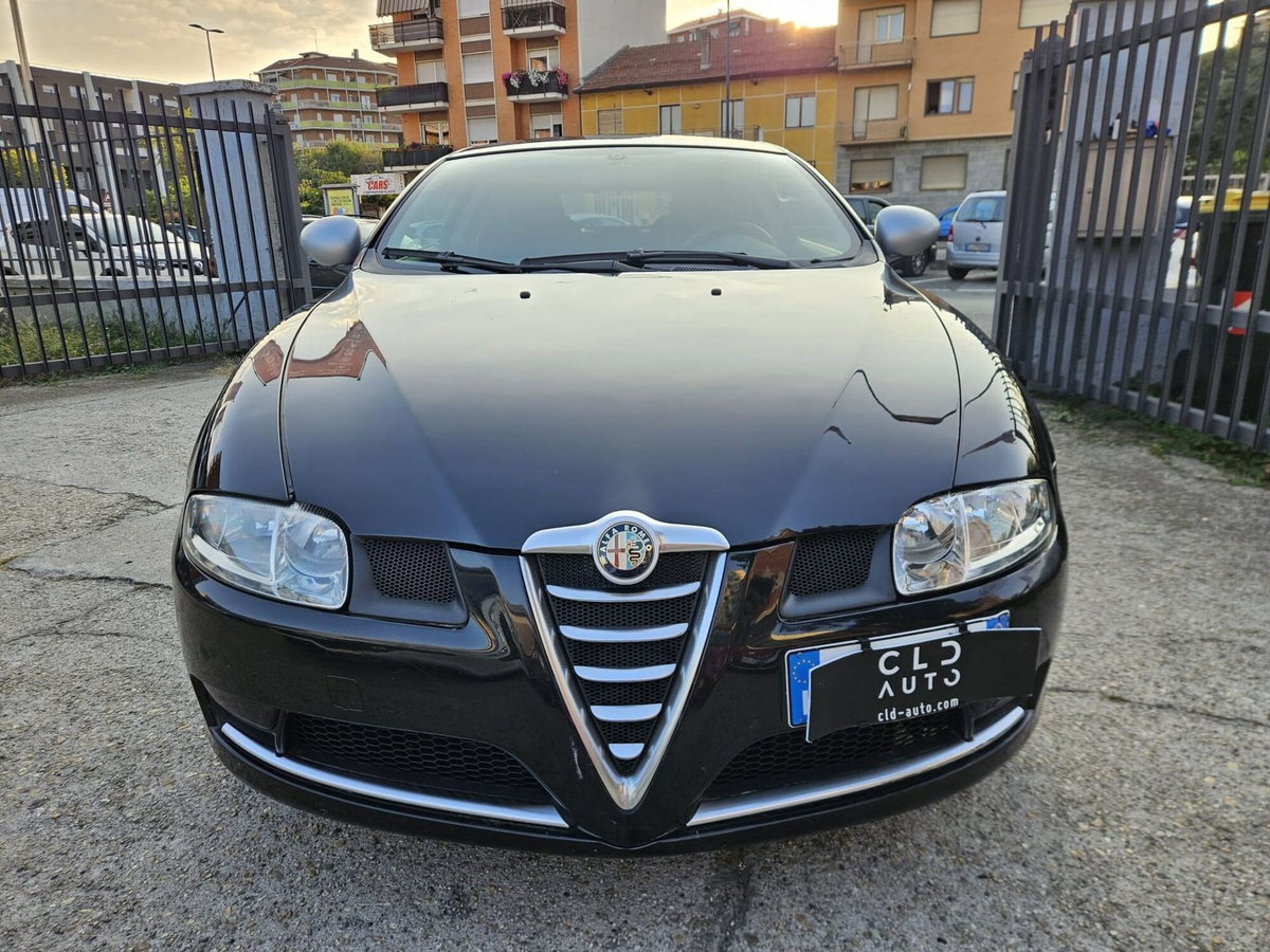 Alfa Romeo GT 1.9 MJT 16V Progression (2)