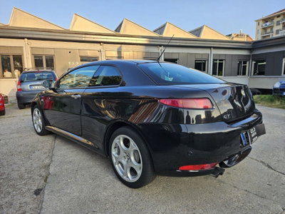 Alfa Romeo GT 1.9 MJT 16V Progression (6)
