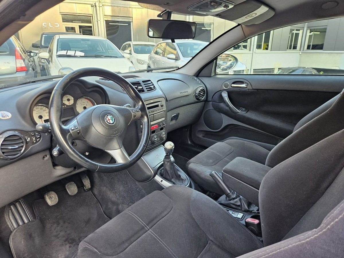 Alfa Romeo GT 1.9 MJT 16V Progression (7)