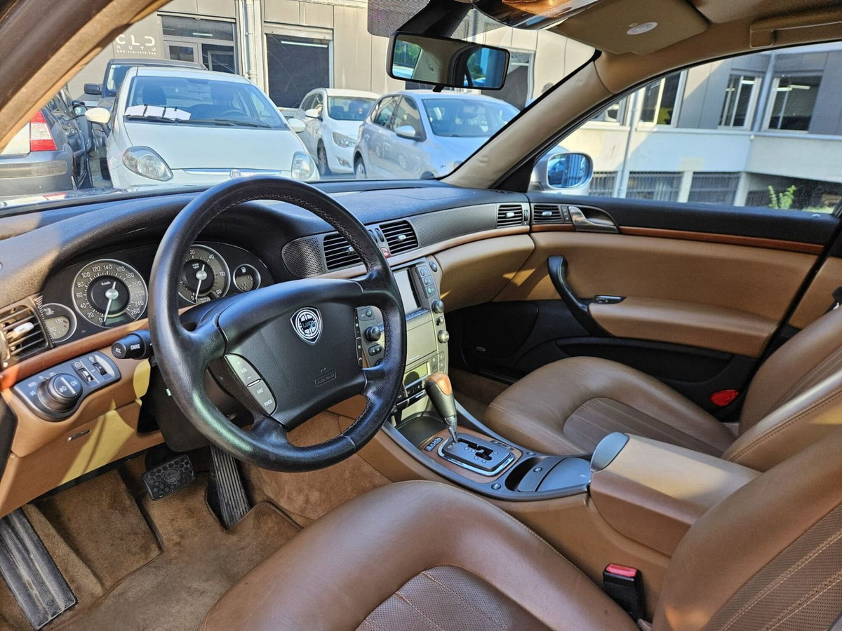Lancia Thesis JTD 20V aut. Executive (7)