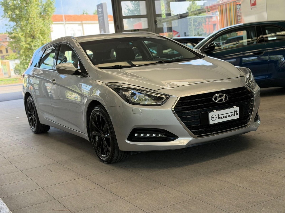 Hyundai i40 Station Wagon 1.7 CRDi 141 CV 7DCT Business (3)