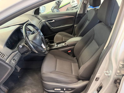 Hyundai i40 Station Wagon 1.7 CRDi 141 CV 7DCT Business (9)