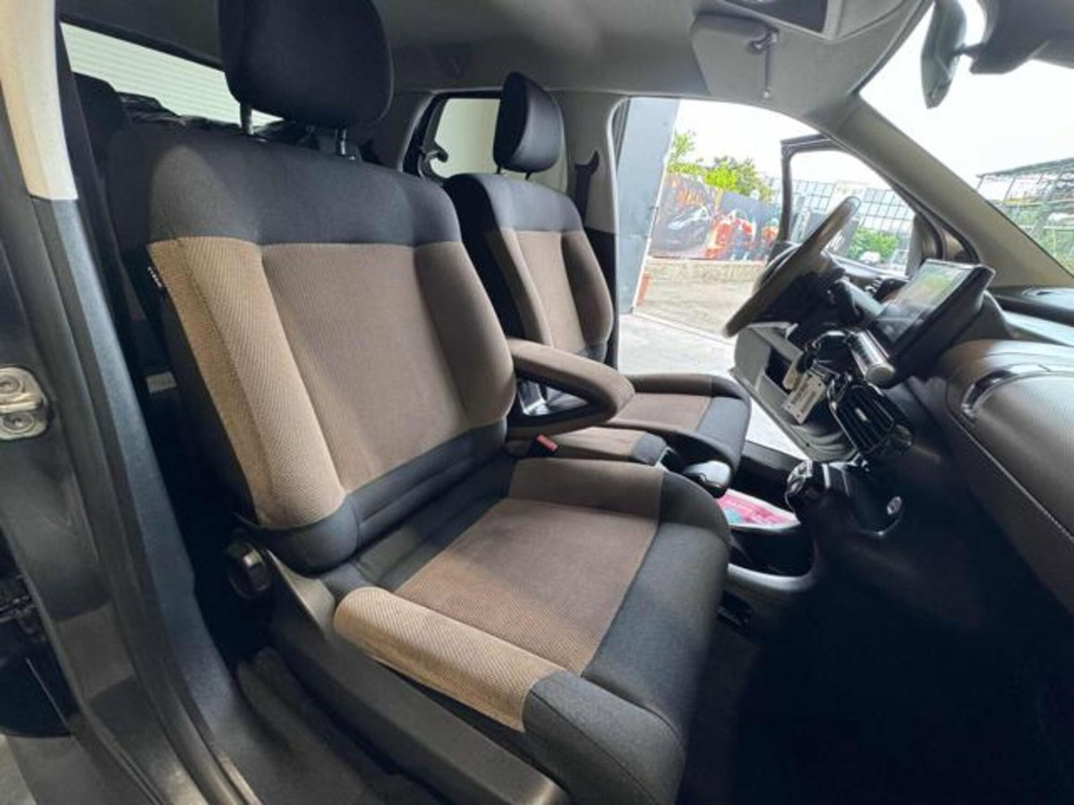 Citroen C4 Cactus BlueHDi 100 S&S ETG6 Shine (16)