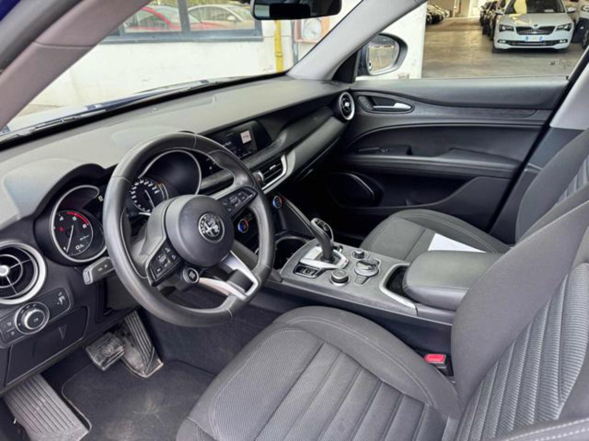 Alfa Romeo Stelvio Stelvio 2.2 Turbodiesel 160 CV AT8 RWD Super Business (8)