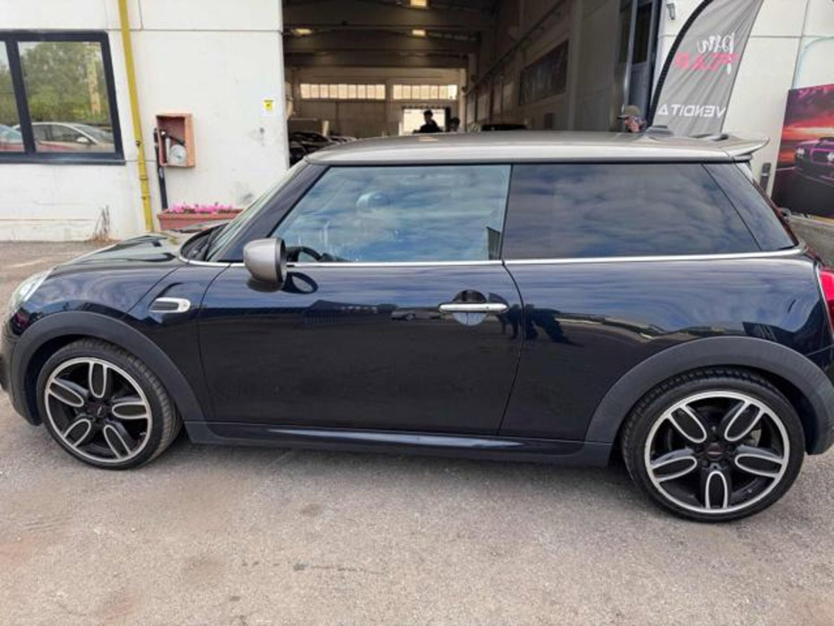 MINI Mini 1.5 Cooper Resolute (9)