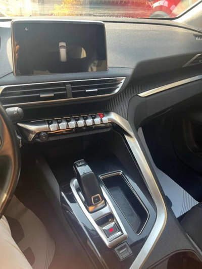Peugeot 5008 1.5 bluehdi GT s&s 130cv eat8 (6)