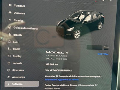Tesla Model Y Long Range awd (16)