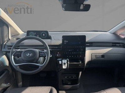 Hyundai Staria 1.6 hev 2wd auto (12)