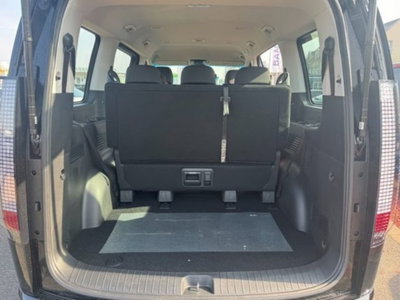 Hyundai Staria 1.6 hev 2wd auto (15)