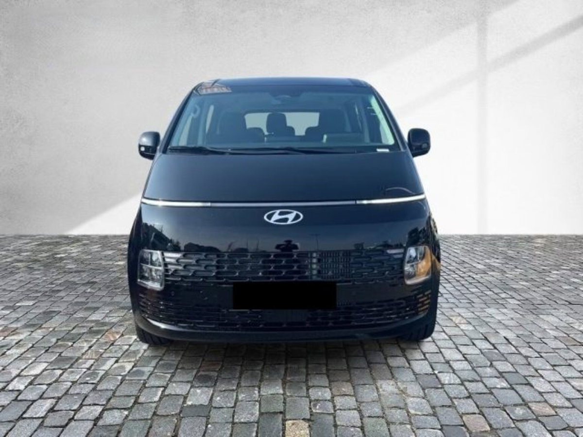 Hyundai Staria 1.6 hev 2wd auto (2)