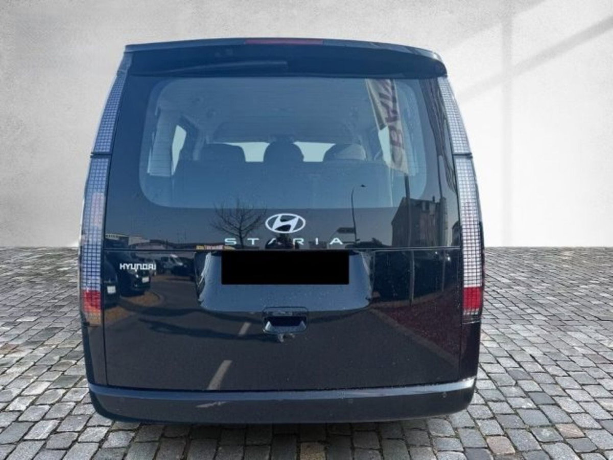Hyundai Staria 1.6 hev 2wd auto (4)
