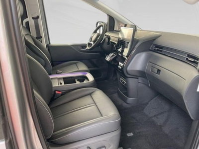 Hyundai Staria 1.6 hev 2wd auto (10)