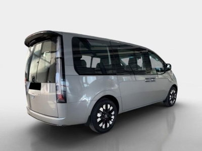 Hyundai Staria 1.6 hev 2wd auto (5)