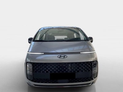 Hyundai Staria 1.6 hev 2wd auto (8)