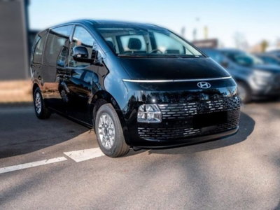 Hyundai Staria 1.6 hev 2wd auto (3)