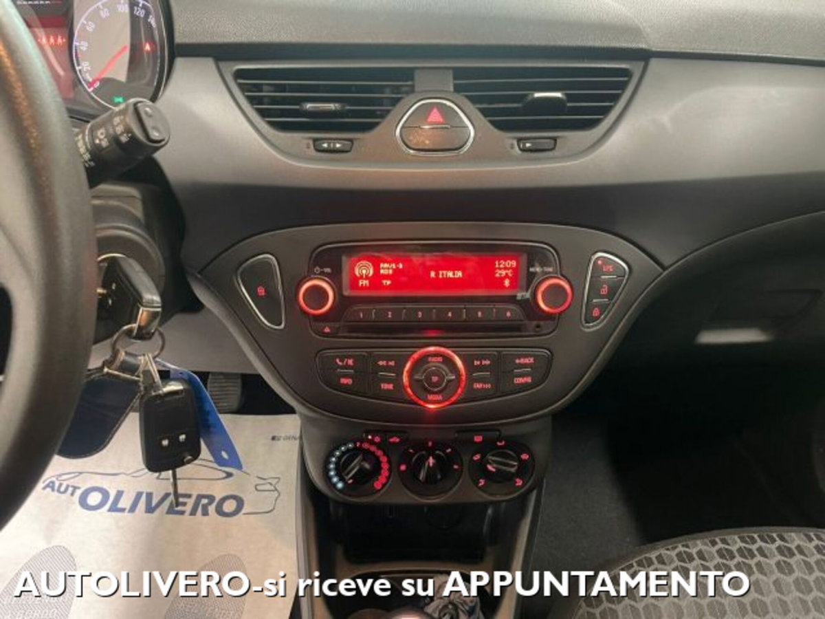 Opel Corsa 1.4 90CV GPL Tech 5 porte n-Joy (15)