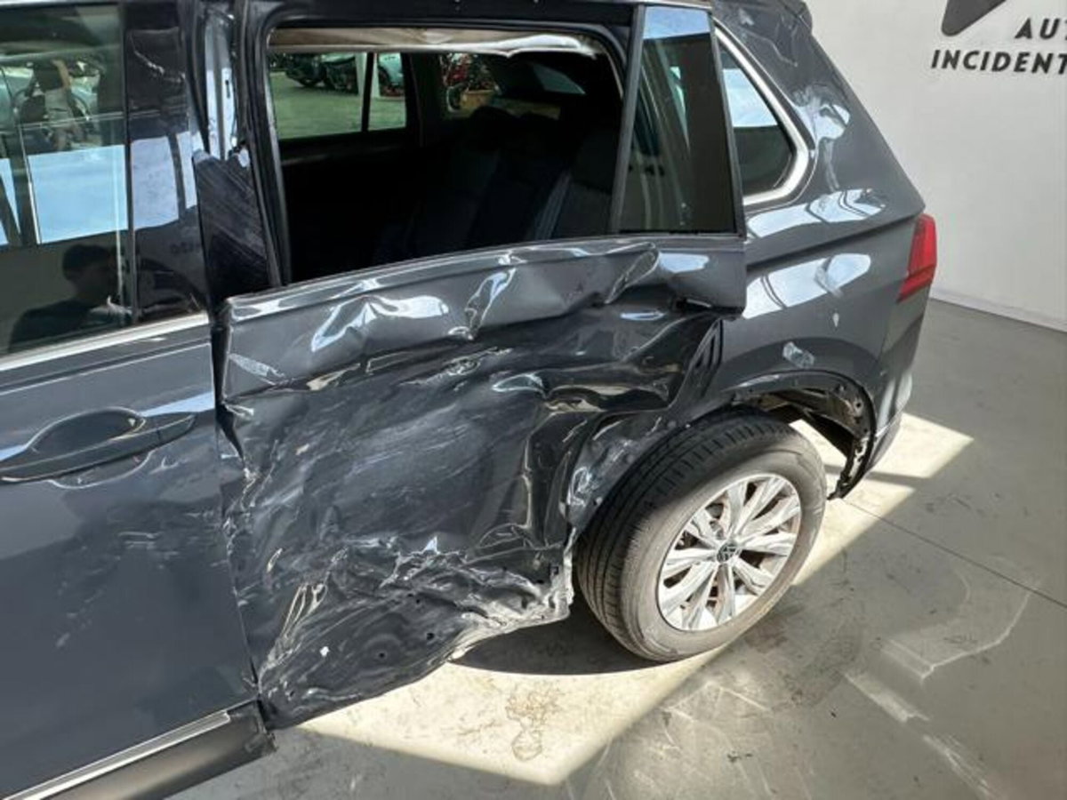 Volkswagen Tiguan 2.0 TDI 150 CV SCR DSG 4MOTION Life (10)