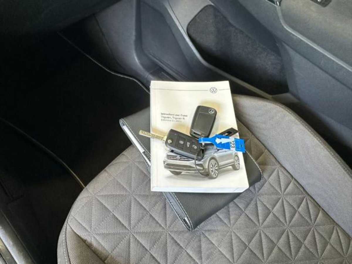 Volkswagen Tiguan 2.0 TDI 150 CV SCR DSG 4MOTION Life (19)