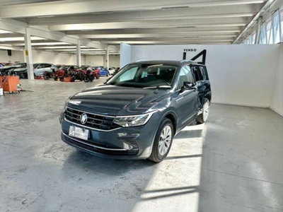 Volkswagen Tiguan 2.0 TDI 150 CV SCR DSG 4MOTION Life (3)