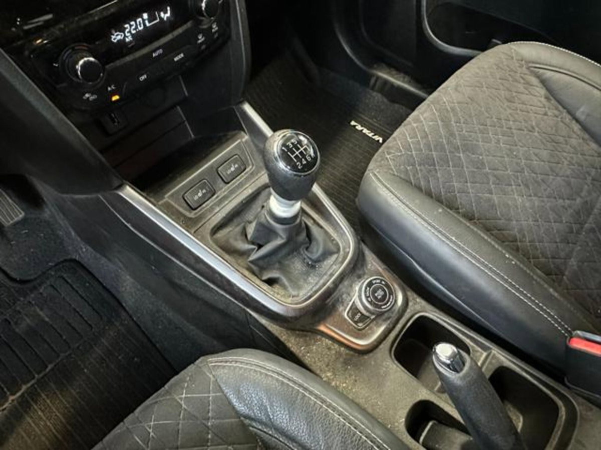 Suzuki Vitara 1.4 Hybrid 4WD AllGrip Easy Top (18)
