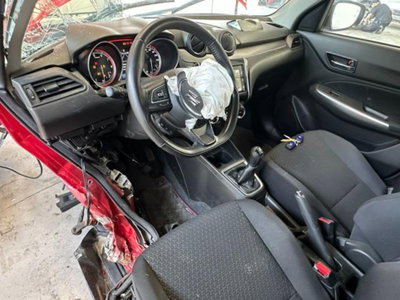 Suzuki Swift 1.2h Top 2wd (15)