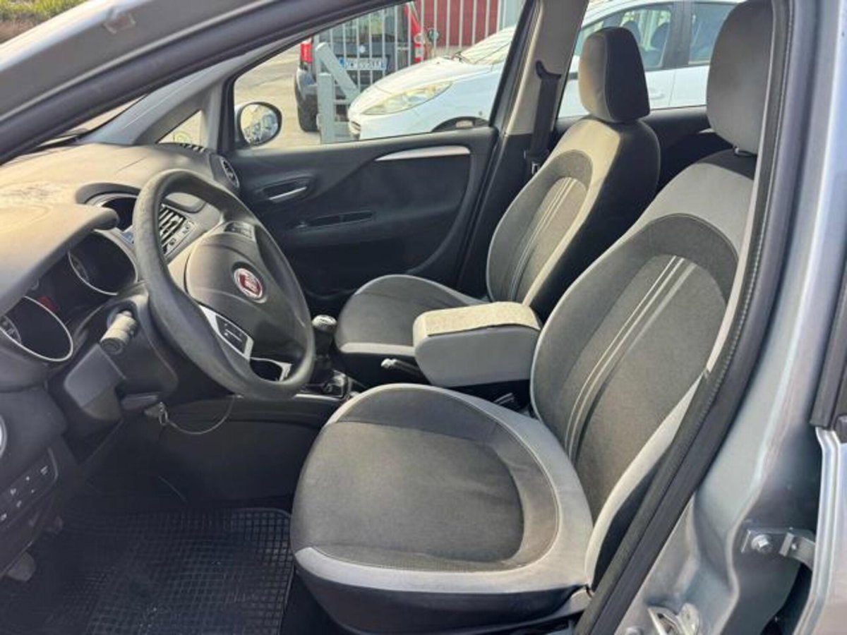 Fiat Punto Evo 1.3 Mjt 95 CV DPF 5 porte S&S Dualogic Dynamic (8)