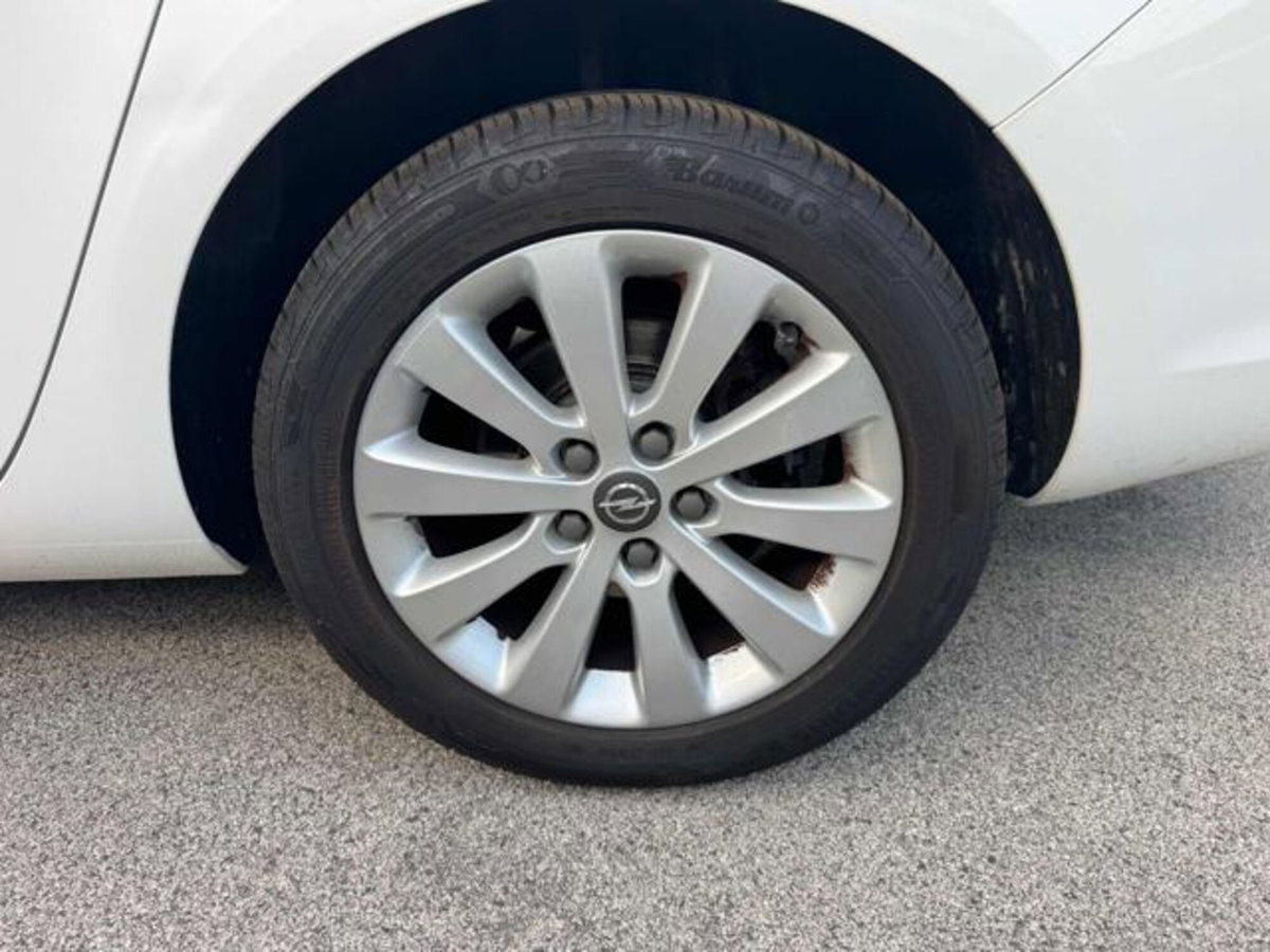 Opel Astra Station Wagon 1.7 CDTI 110CV Sports Cosmo (12)