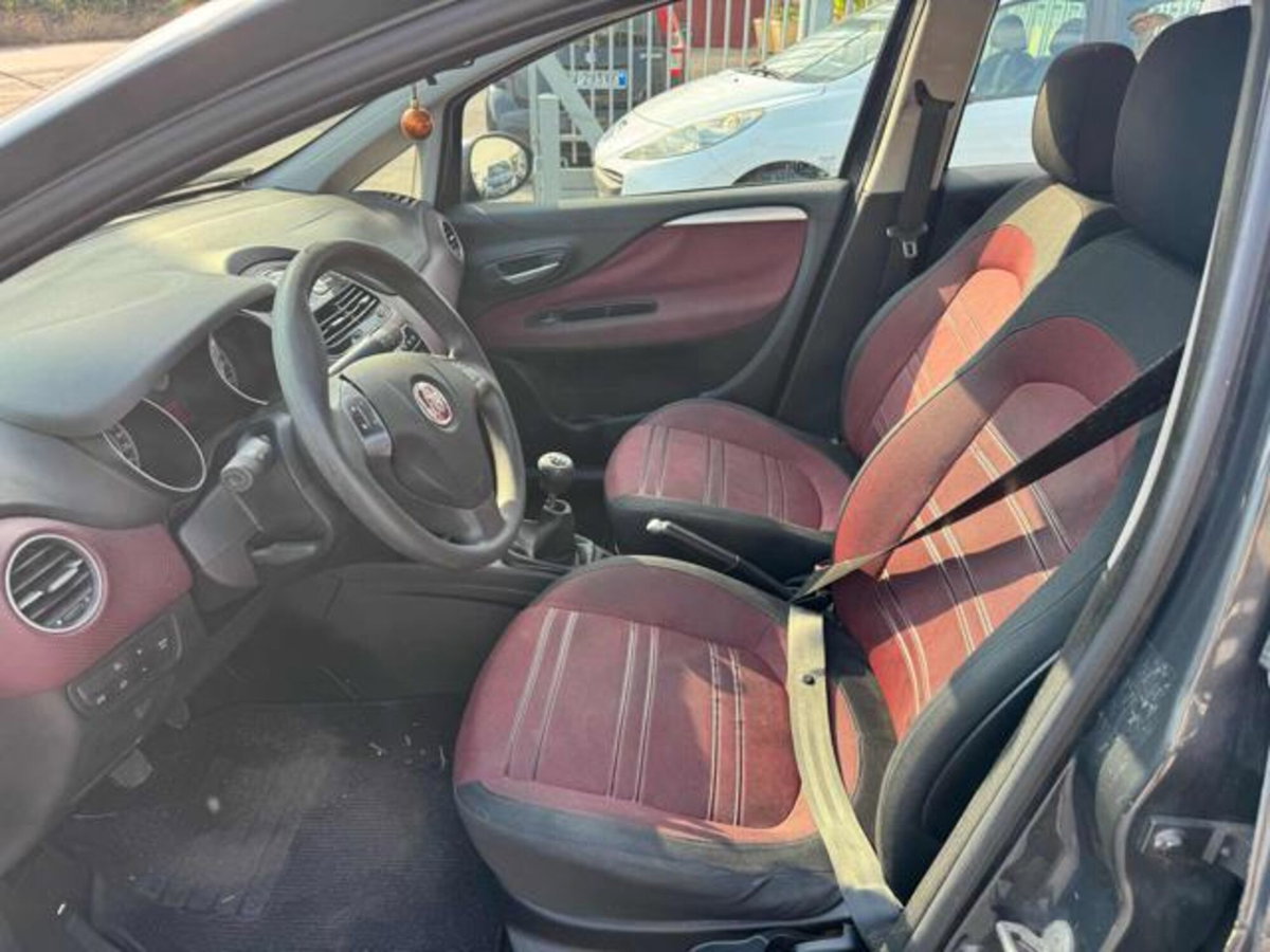 Fiat Punto Evo 1.4 5 porte Active Natural Power (16)