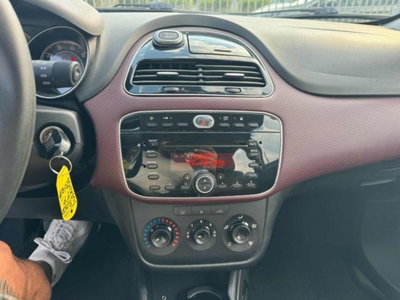 Fiat Punto Evo 1.4 5 porte Active Natural Power (9)