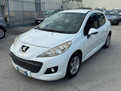 Peugeot 207 HDi 70CV 5p. Active usata