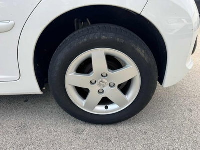 Peugeot 207 HDi 70CV 5p. Active (13)