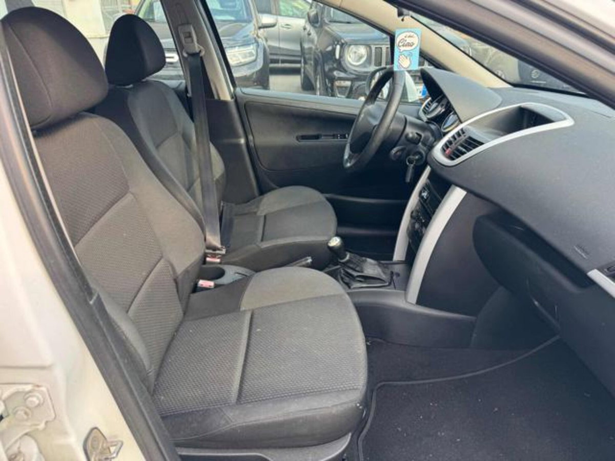 Peugeot 207 HDi 70CV 5p. Active (14)