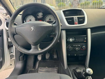 Peugeot 207 HDi 70CV 5p. Active (9)