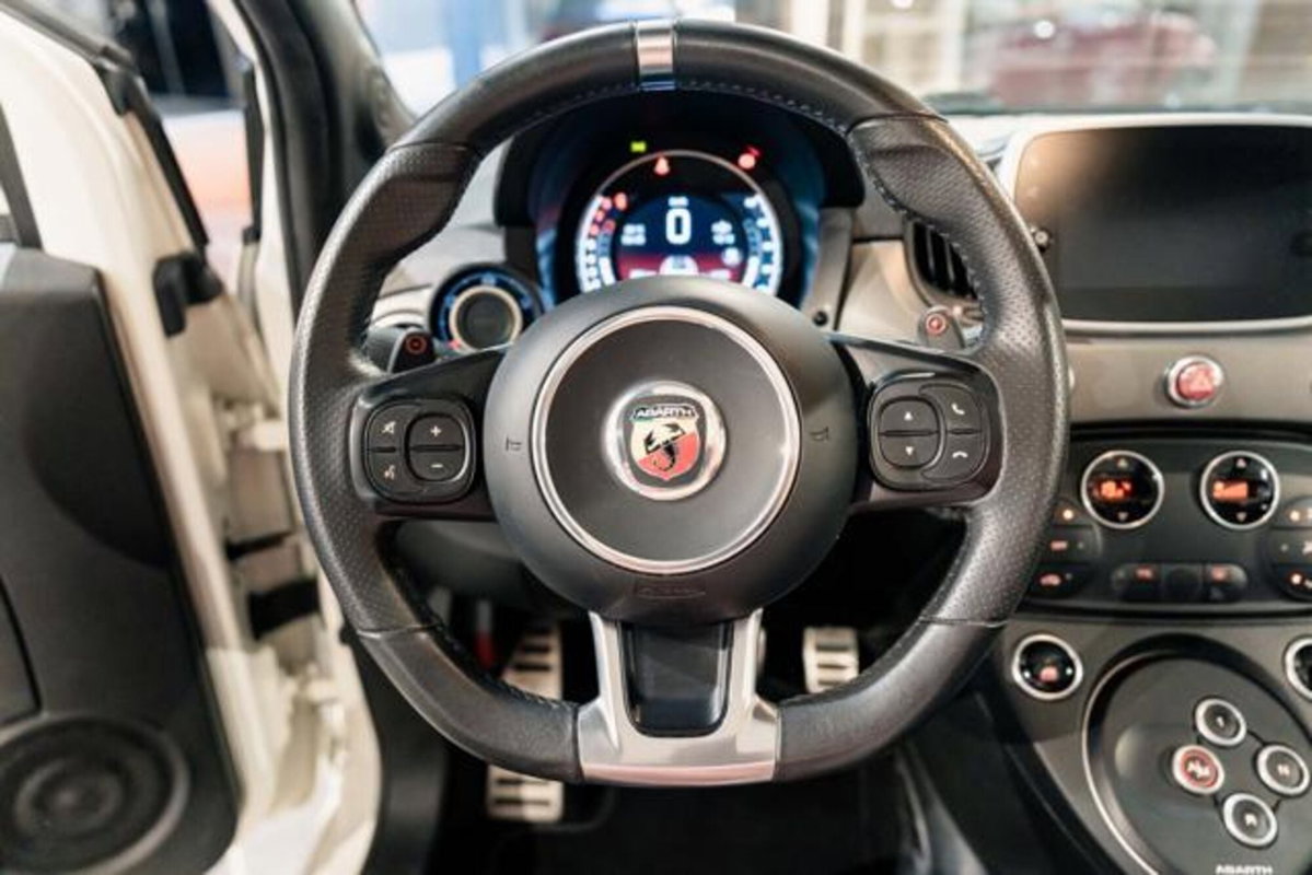Abarth 595 Cabrio 595 C 1.4 Turbo T-Jet 165 CV (11)