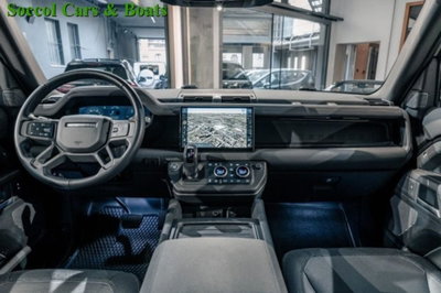Land Rover Defender 110 3.0D I6 200 CV AWD Auto X-Dynamic HSE (12)