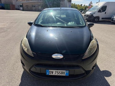 Ford Fiesta 1.4 TDCi 68CV 5 porte Titanium