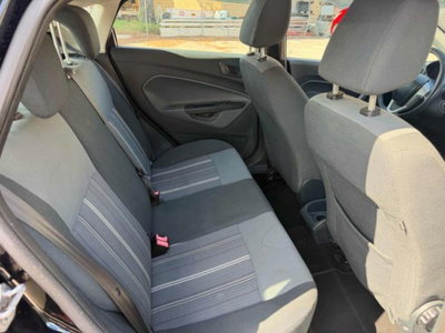 Ford Fiesta 1.4 TDCi 68CV 5 porte Titanium (12)