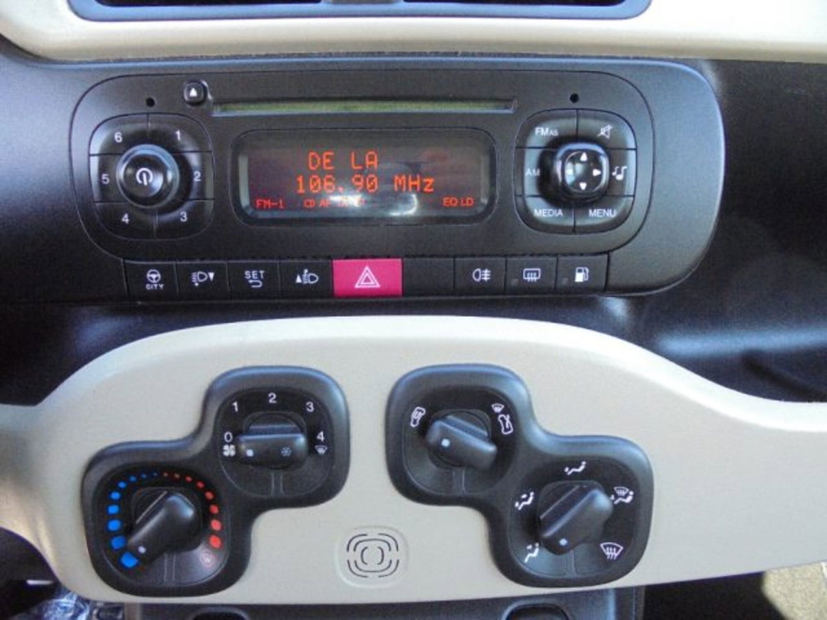 Fiat Panda 0.9 TwinAir Turbo Natural Power Easy (11)