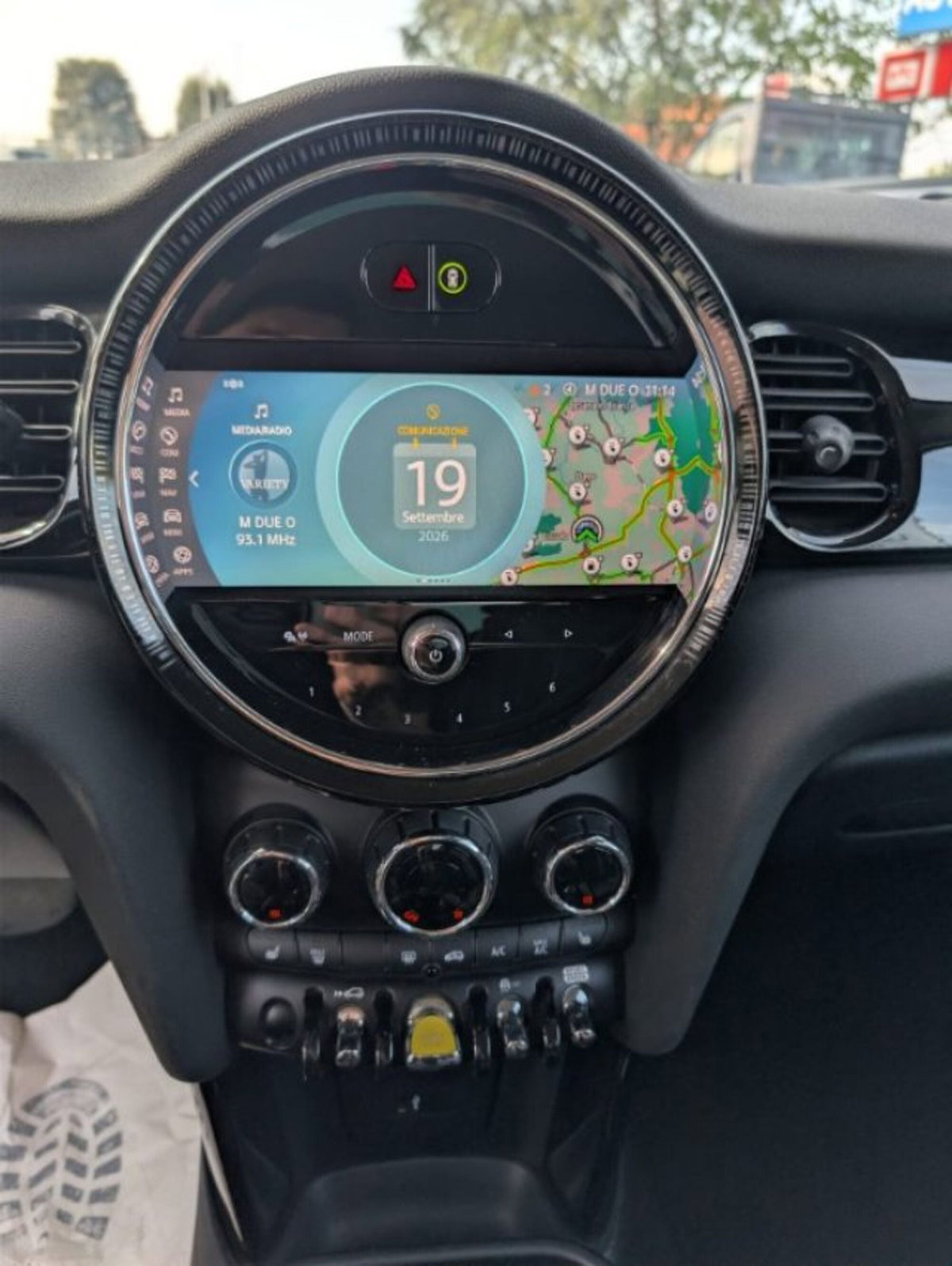 MINI Mini Cooper SE Essential (12)