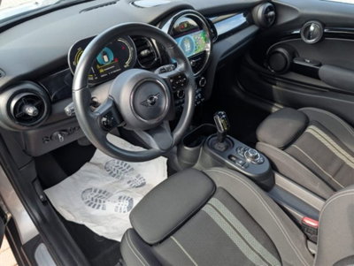MINI Mini Cooper SE Essential (9)