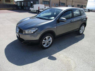 Nissan Qashqai 1.5 dCi DPF Acenta (2)