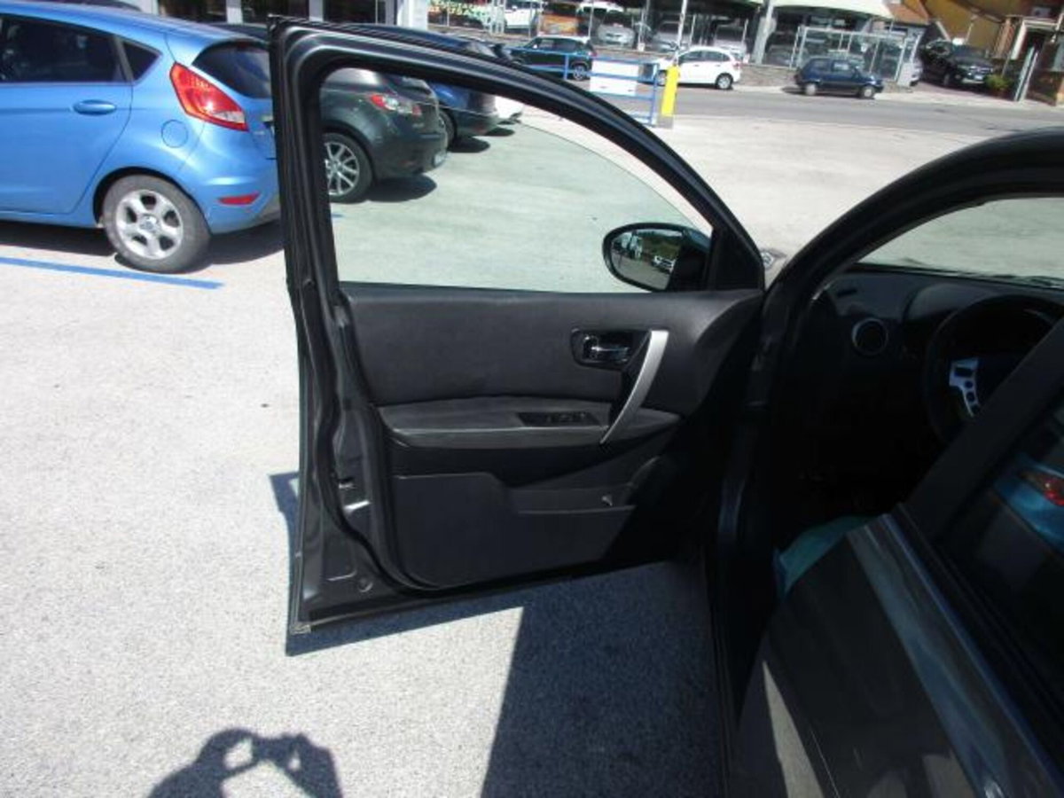 Nissan Qashqai 1.5 dCi DPF Acenta (9)