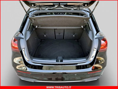 Mercedes-Benz Classe A 180 d Premium (16)