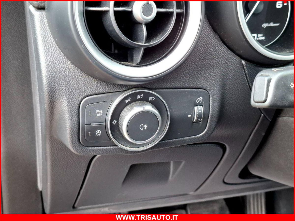 Alfa Romeo Stelvio Stelvio 2.2 Turbodiesel 190 CV AT8 Q4 Business (10)