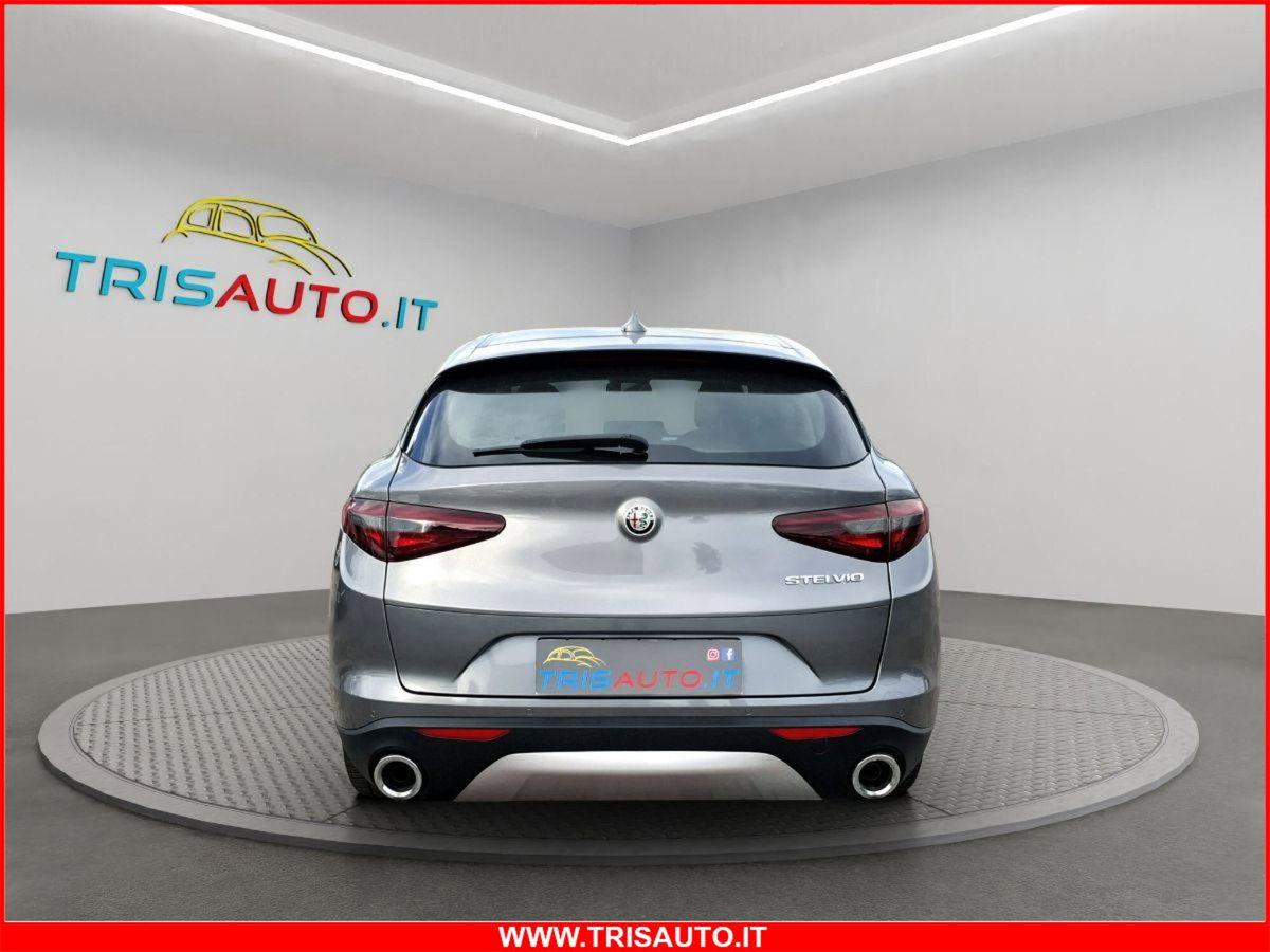 Alfa Romeo Stelvio Stelvio 2.2 Turbodiesel 190 CV AT8 Q4 Business (18)