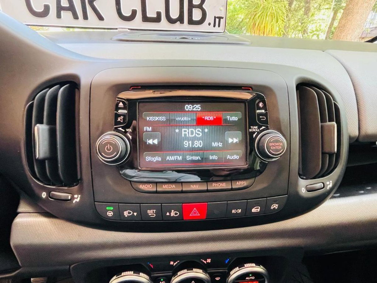 Fiat 500L Living 1.6 Multijet 120 CV Lounge (17)