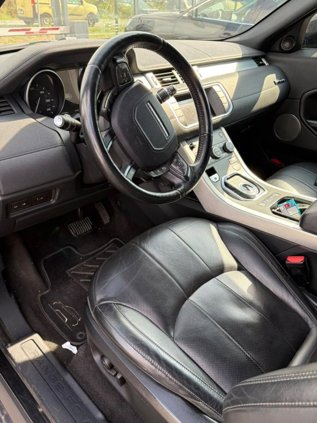 Land Rover Range Rover Evoque 2.0 TD4 150 CV 5p. Pure (6)