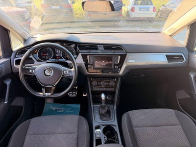 Volkswagen Touran 1.6 TDI DSG Business BlueMotion Technology (16)